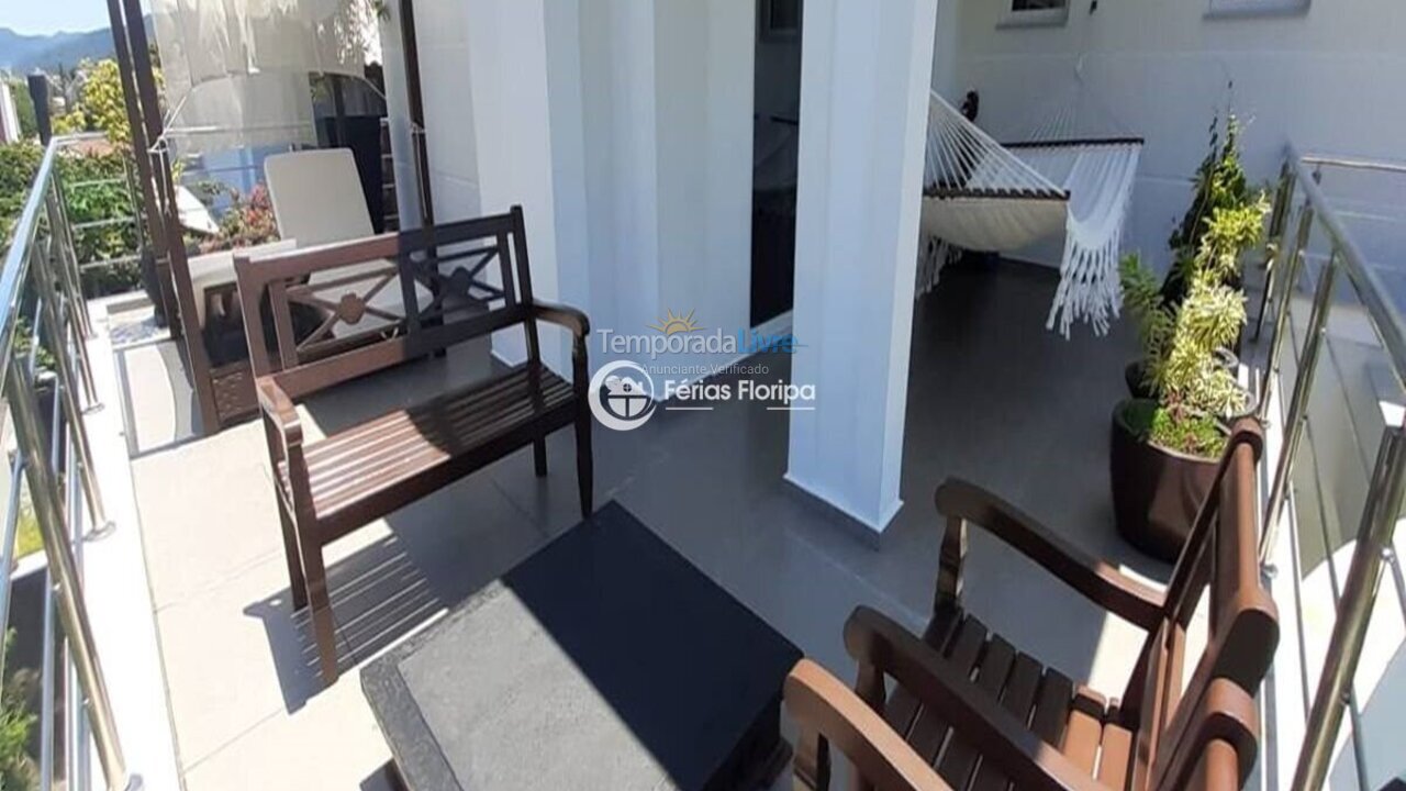 Casa para aluguel de temporada em Florianopolis (Campeche)