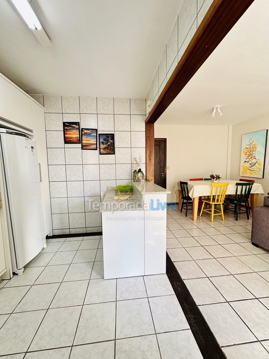 Apartment for vacation rental in Bombinhas (Praia de Bombas)