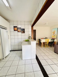 Beautiful Apartment on Avenida de Bombas!