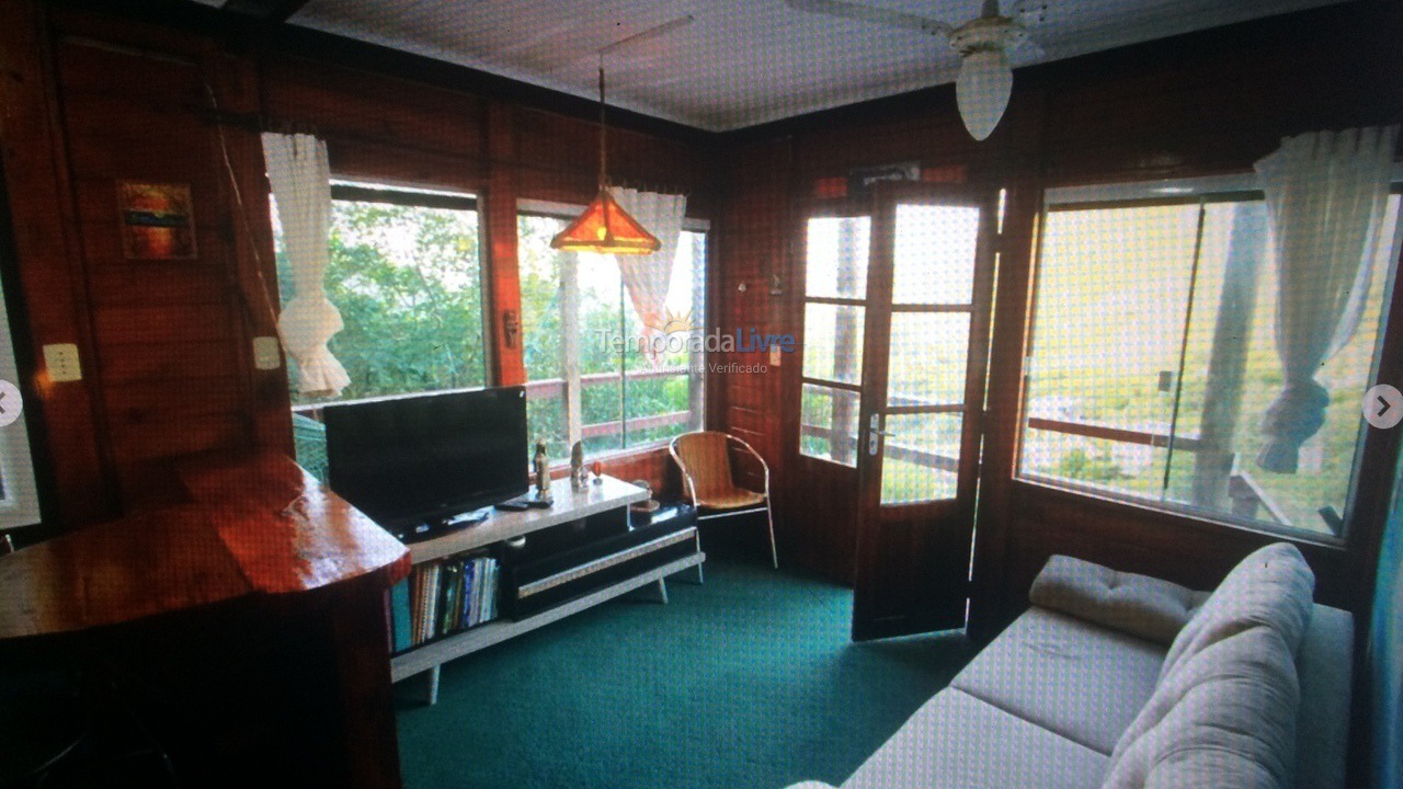 Casa para aluguel de temporada em Garopaba (Praia do Silveira)