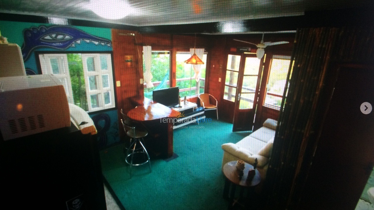 Casa para aluguel de temporada em Garopaba (Praia do Silveira)