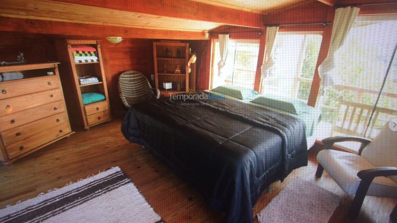 Casa para aluguel de temporada em Garopaba (Praia do Silveira)