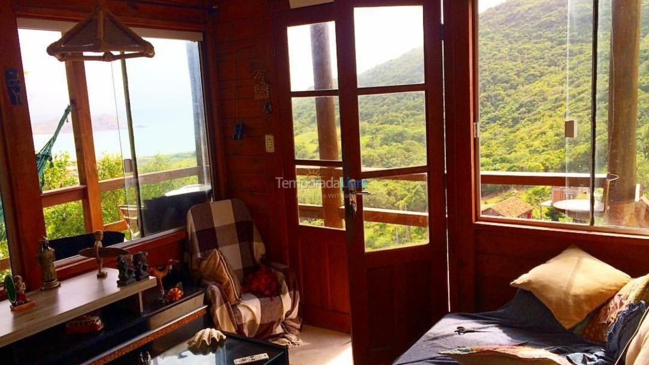 Casa para aluguel de temporada em Garopaba (Praia do Silveira)
