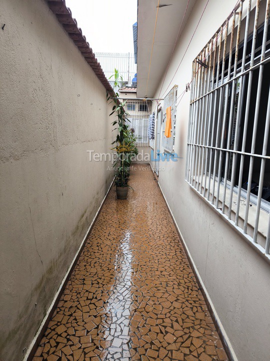 Casa para aluguel de temporada em Praia Grande (Vila Mirim)