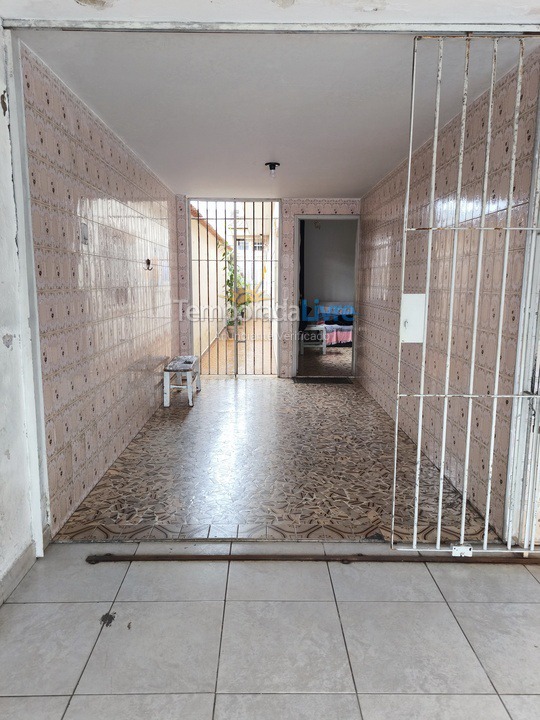 Casa para aluguel de temporada em Praia Grande (Vila Mirim)