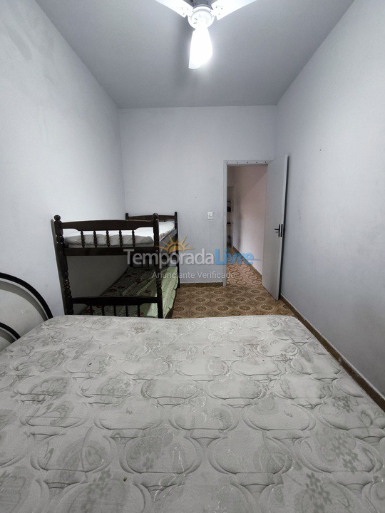 Casa para aluguel de temporada em Praia Grande (Vila Mirim)