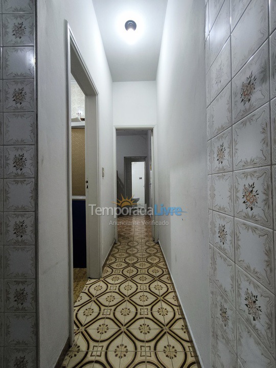 Casa para aluguel de temporada em Praia Grande (Vila Mirim)