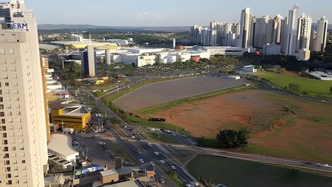 Piso con vistas al parque Jardim Goiás