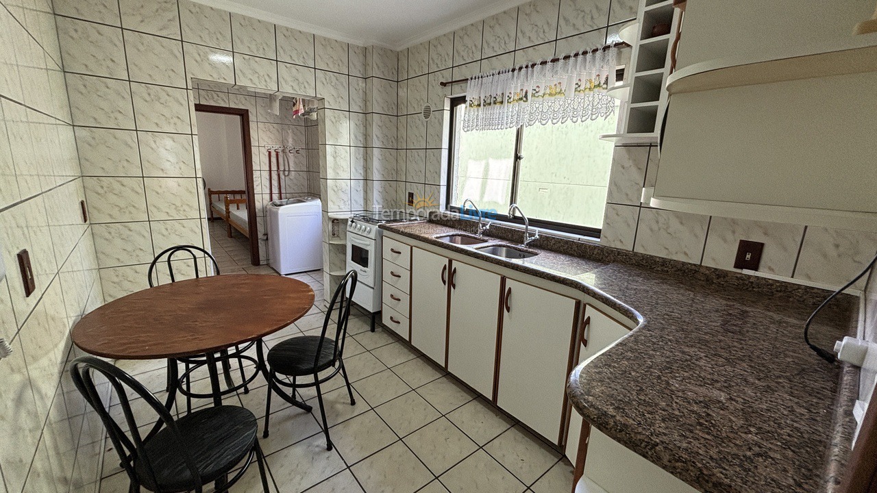 Apartment for vacation rental in Bombinhas (Praia de Bombas)