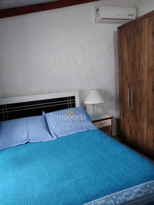 Casa para aluguel de temporada em Florianópolis (Lagoinha)