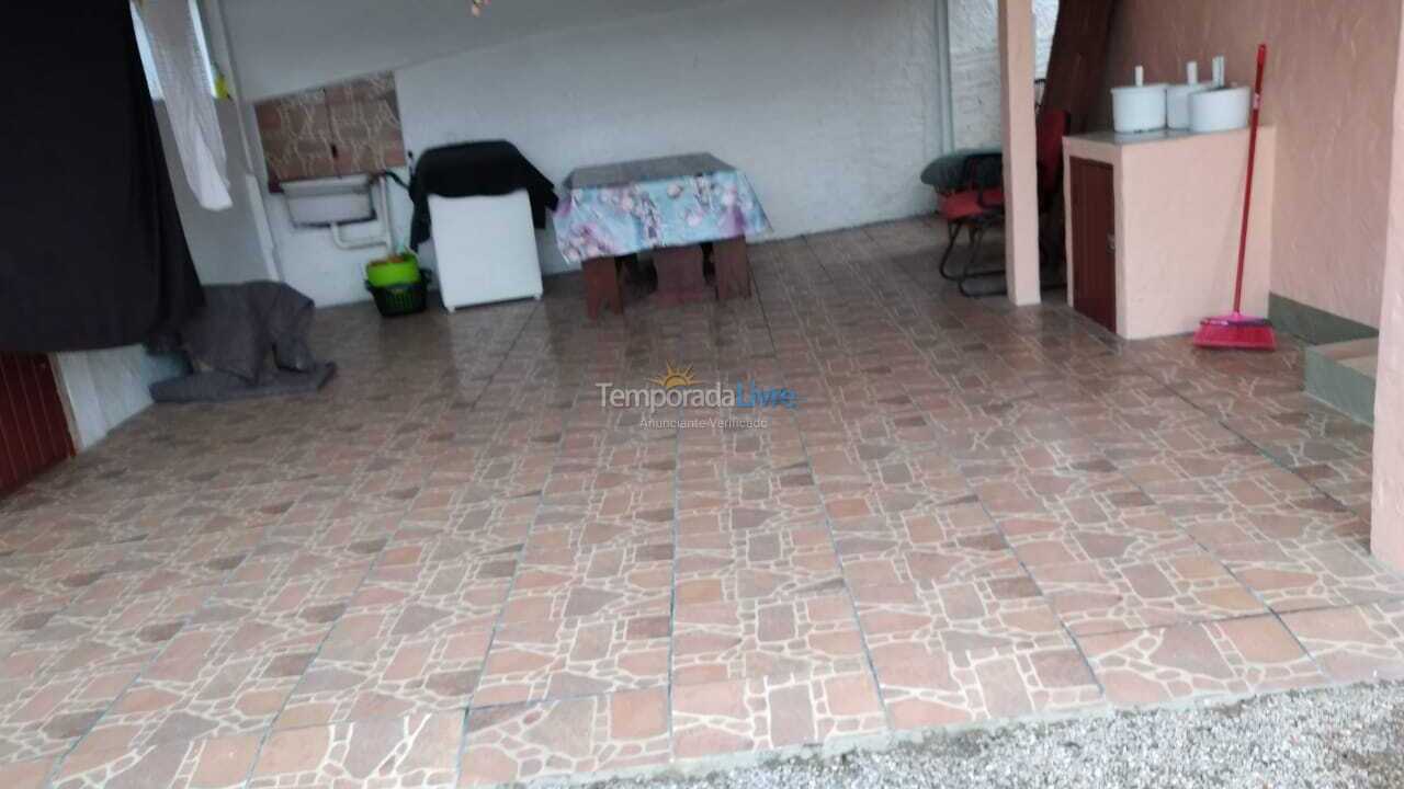 Casa para aluguel de temporada em Florianópolis (Lagoinha)
