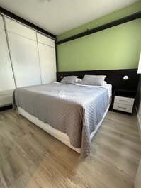 3 Bedroom Apartment 400m from the Beach