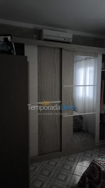 Casa para aluguel de temporada em Florianópolis (Praia do Moçambique)