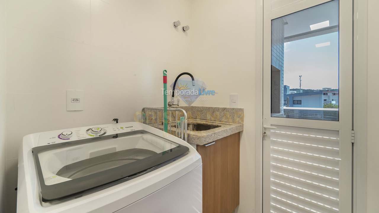 Apartment for vacation rental in Bombinhas (Canto Grande)