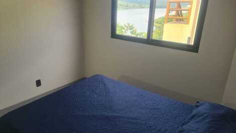 Quarto 1 com vista para o lago 