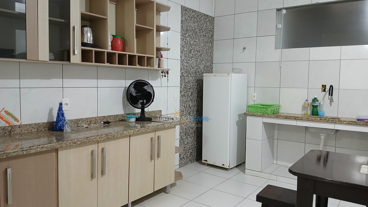 Casa para aluguel de temporada em Navegantes (Meia Praia)