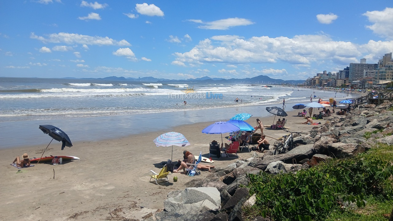 Casa para aluguel de temporada em Navegantes (Meia Praia)