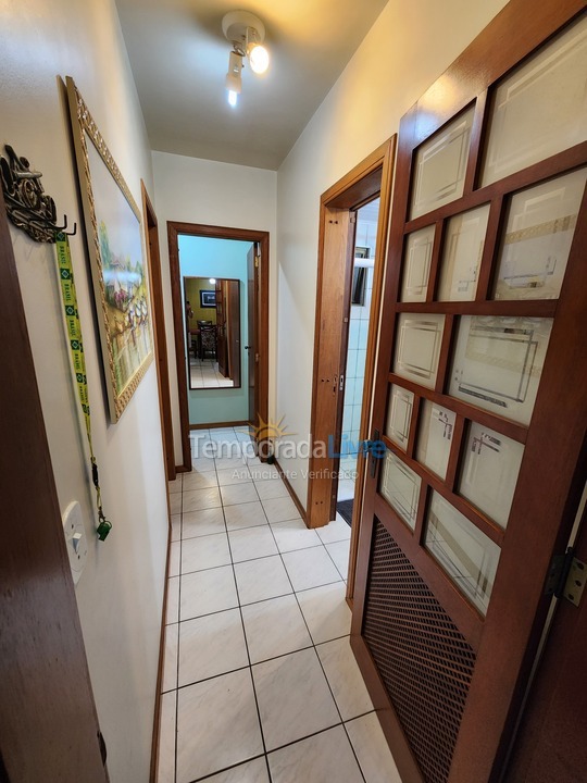 Apartment for vacation rental in Itapema (Meia Praia)