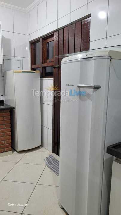 Casa para aluguel de temporada em Bertioga (Vista Linda)