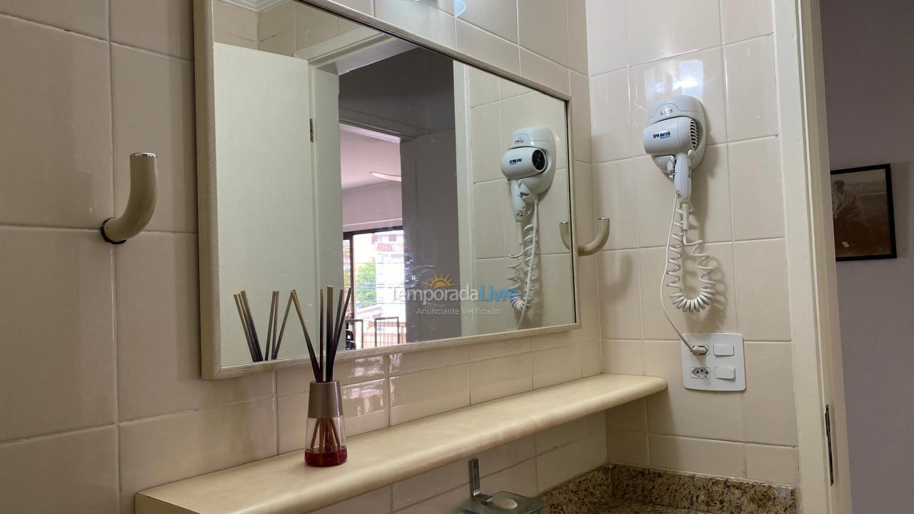 Apartment for vacation rental in Guarujá (Enseada)