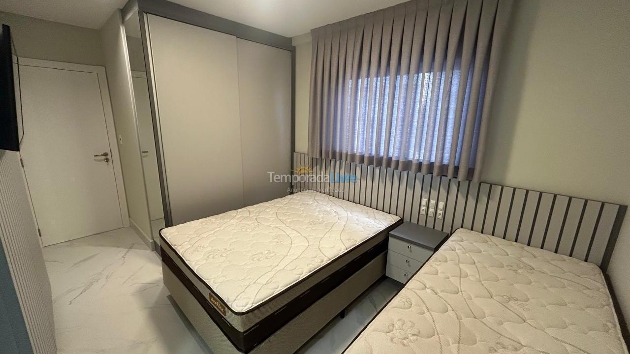 Apartment for vacation rental in Bombinhas (Praia de Bombas)