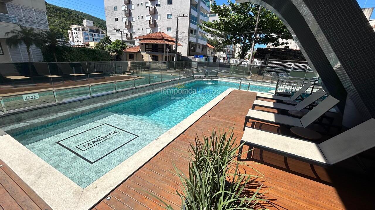 Apartment for vacation rental in Bombinhas (Praia de Bombas)