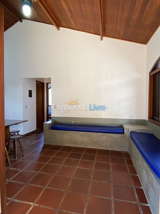 Casa para aluguel de temporada em Ubatuba (Maranduba)