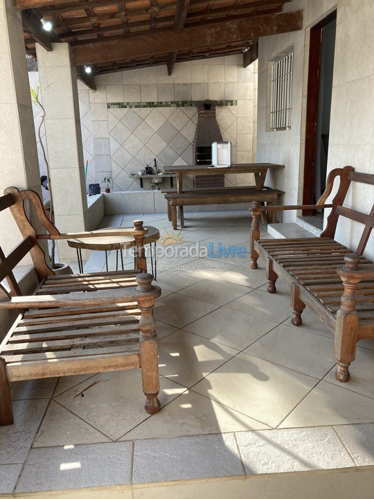 Casa para alquiler de vacaciones em Praia Grande (Guilhermina)