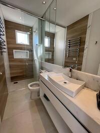 APARTAMENTO LUXUOSO NA QUADRA DO MAR EM MEIA PRAIA - ITAPEMA