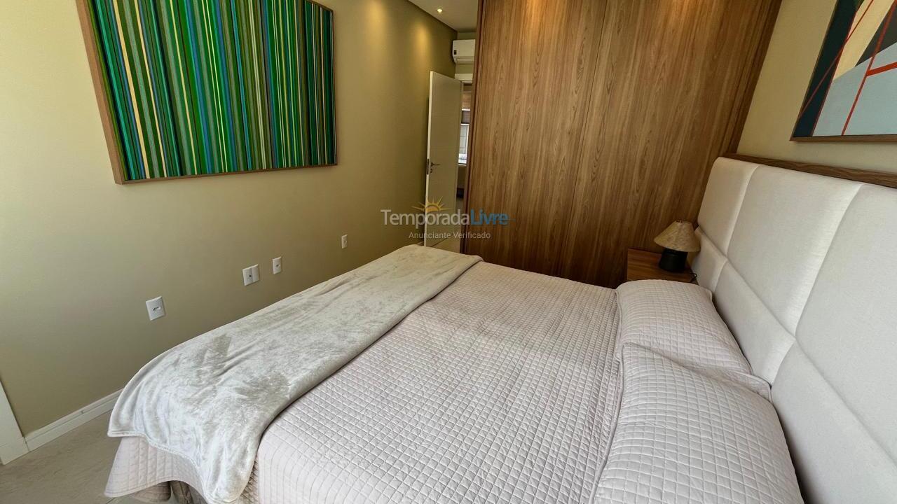 Apartamento para aluguel de temporada em Itapema (Meia Praia)