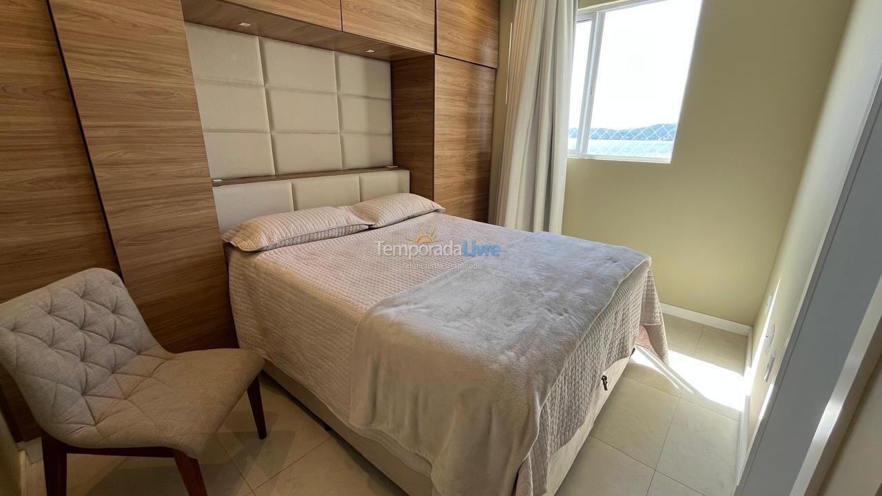 Apartamento para aluguel de temporada em Itapema (Meia Praia)