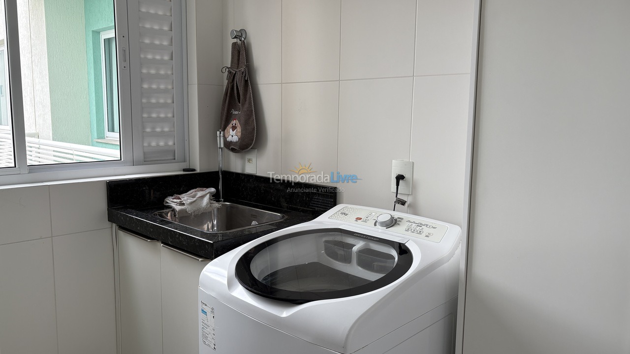 Apartment for vacation rental in Itapema (Meia Praia)