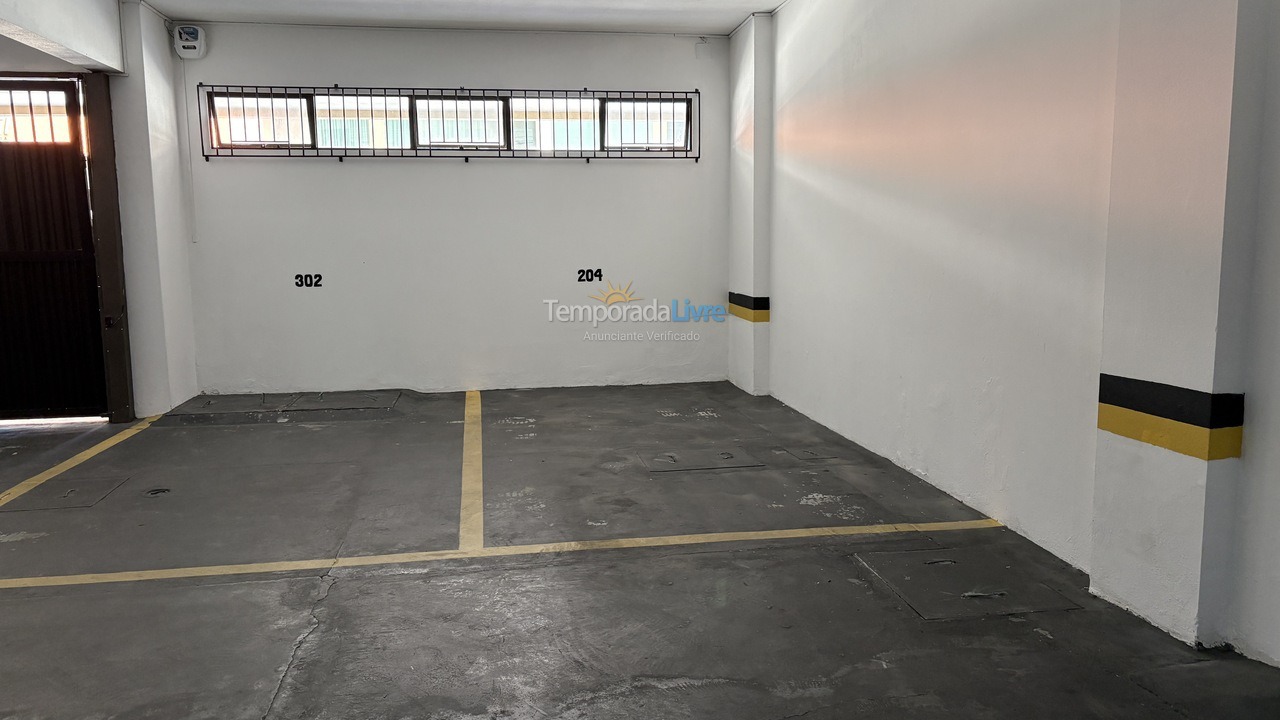 Apartamento para aluguel de temporada em Itapema (Meia Praia)