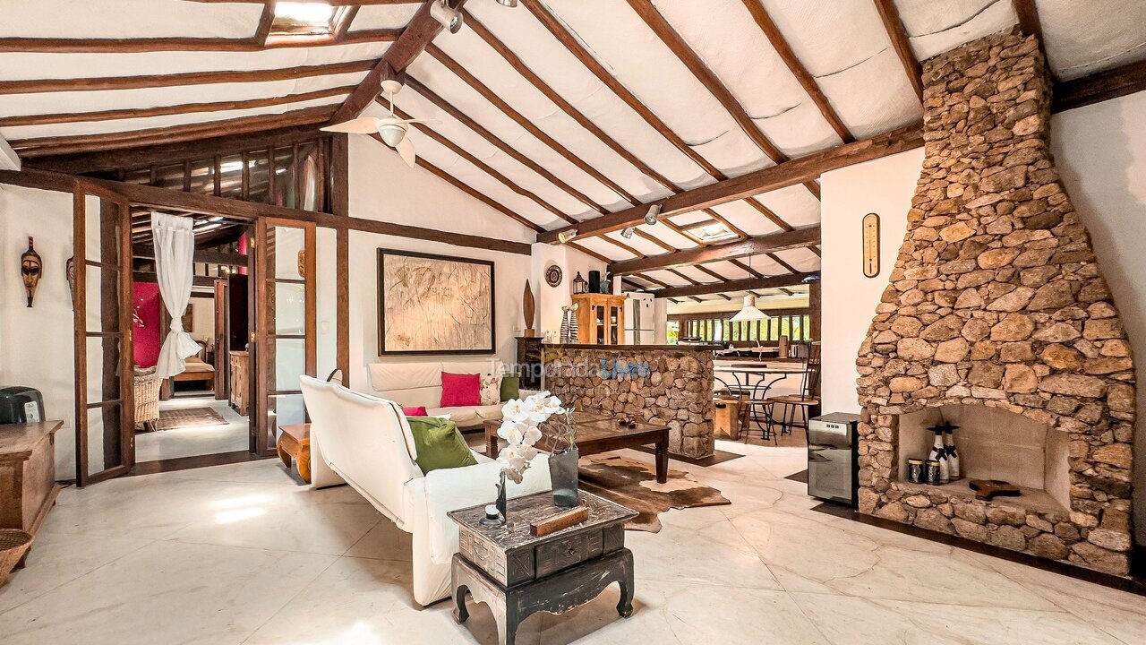 Casa para alquiler de vacaciones em Ilhabela (Sitio Curral)