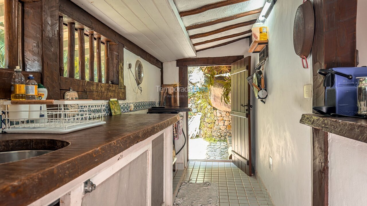 Casa para alquiler de vacaciones em Ilhabela (Sitio Curral)