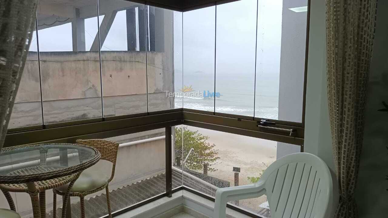 Apartment for vacation rental in Itapema (Meia Praia)