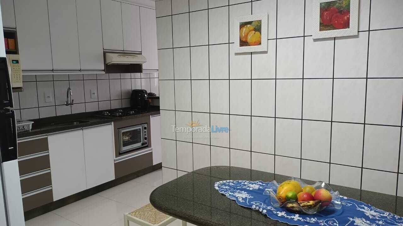 Apartment for vacation rental in Itapema (Meia Praia)