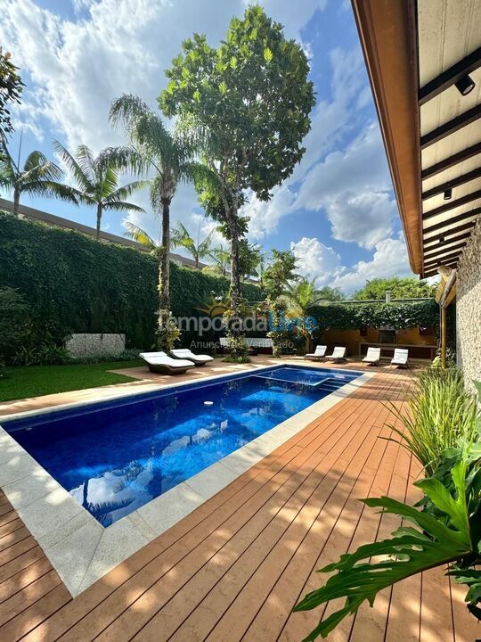 House for vacation rental in São Sebastião (Praia da Baleia)