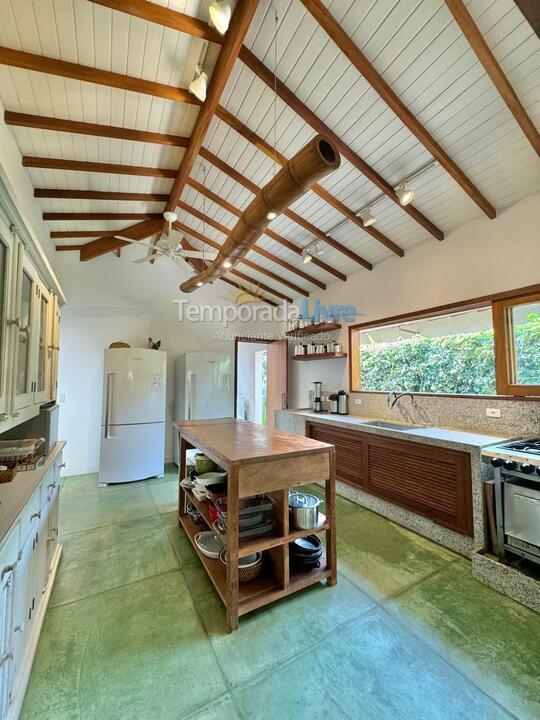 House for vacation rental in São Sebastião (Praia da Baleia)