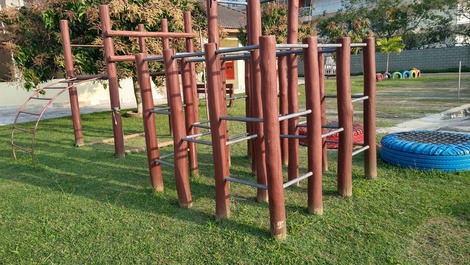 Apartment with pool close to the beach