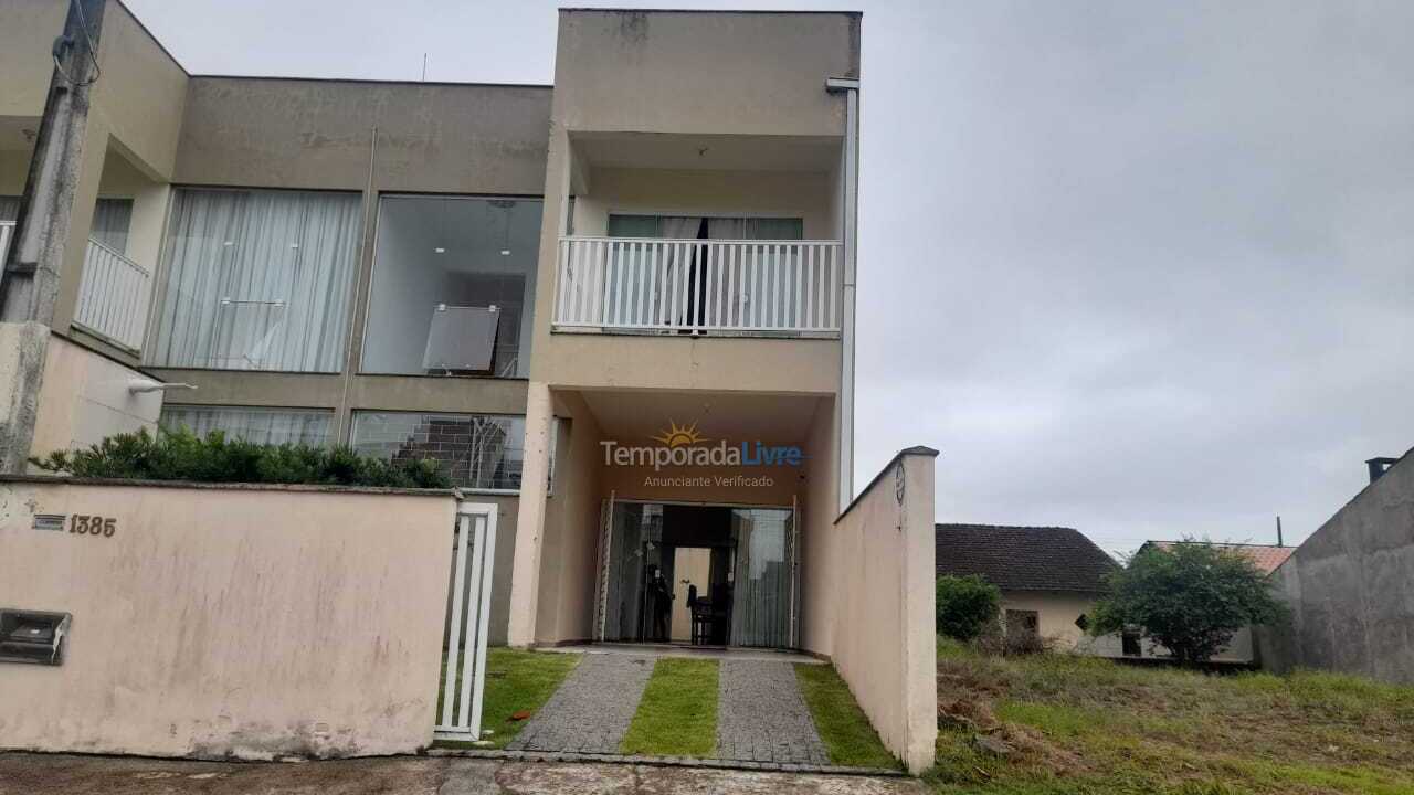 Casa para aluguel de temporada em São Francisco do Sul (Enseada)