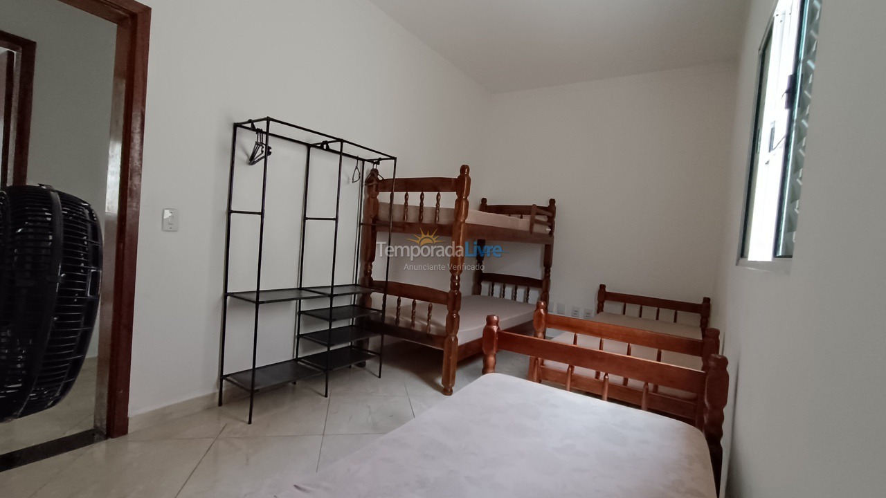 Casa para aluguel de temporada em Bertioga (Boraceia)