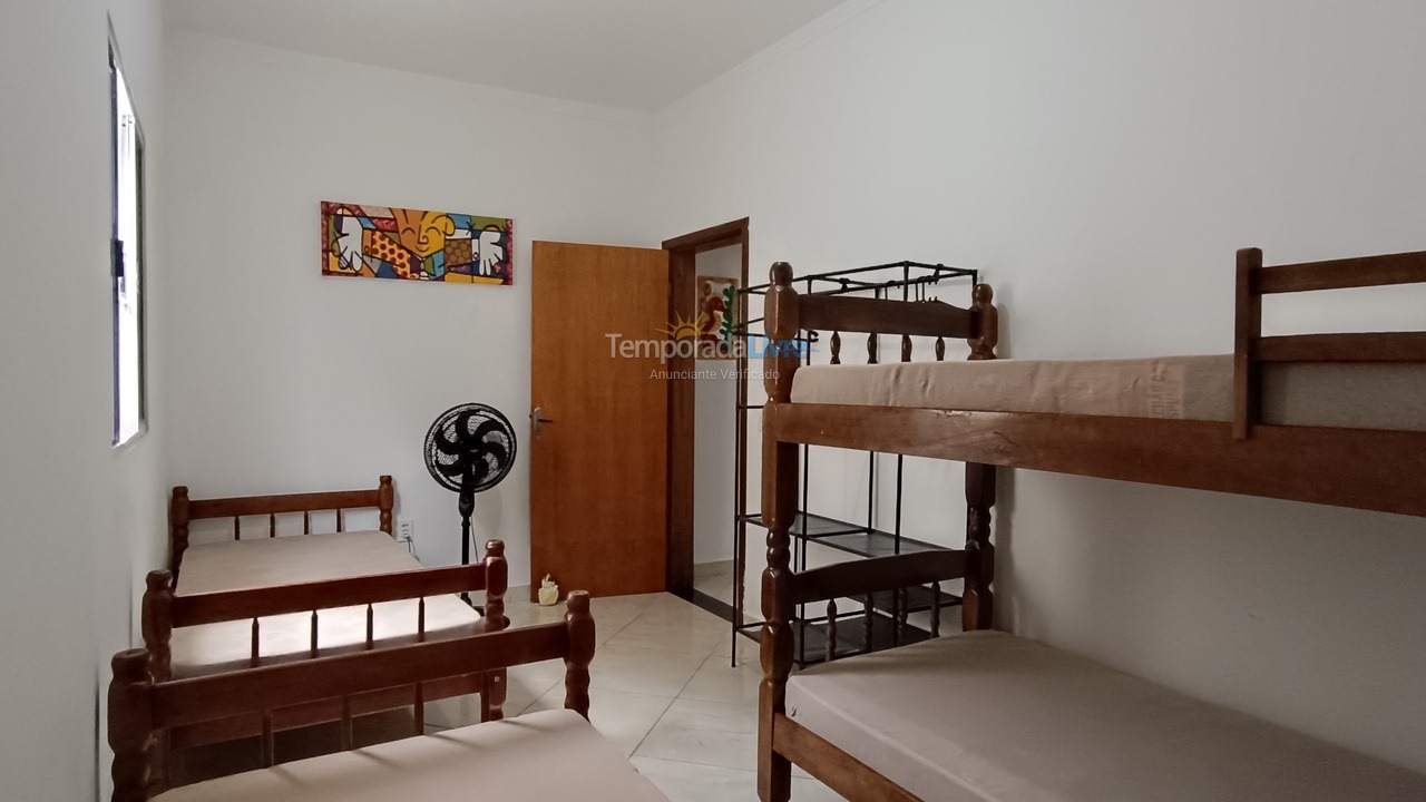 Casa para aluguel de temporada em Bertioga (Boraceia)