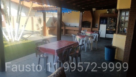 House for rent in Itanhaem with swimming pool 180 meters from the sea