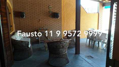 House for rent in Itanhaem with swimming pool 180 meters from the sea