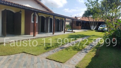 House for rent in Itanhaem with swimming pool 180 meters from the sea