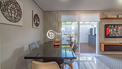 Casa Aconchegante no Condomínio Las Piedras