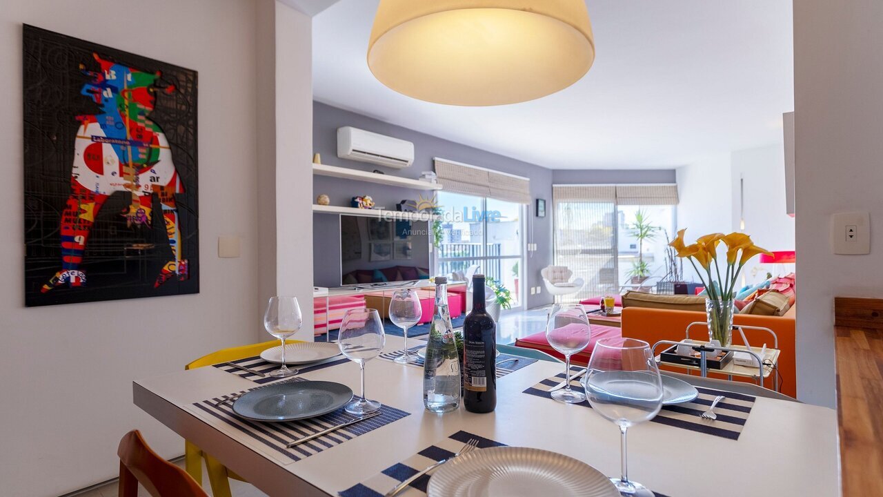 Apartment for vacation rental in Guarujá (Enseada)