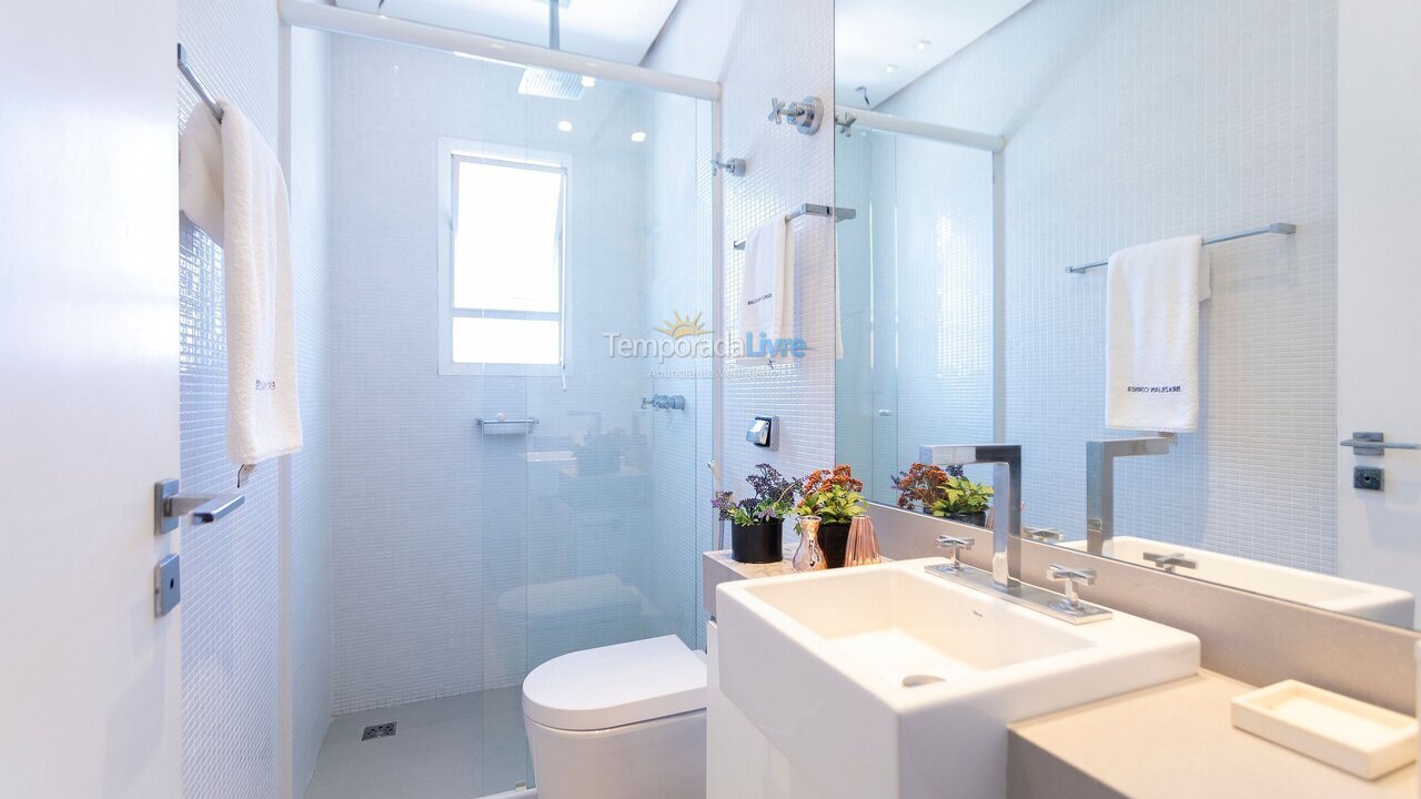 Apartment for vacation rental in Guarujá (Enseada)