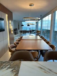 Ático de alto estándar frente al mar con 05 suites en Itapema/SC